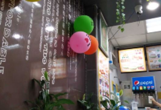 华莱士·全鸡汉堡(连界店)美食图片