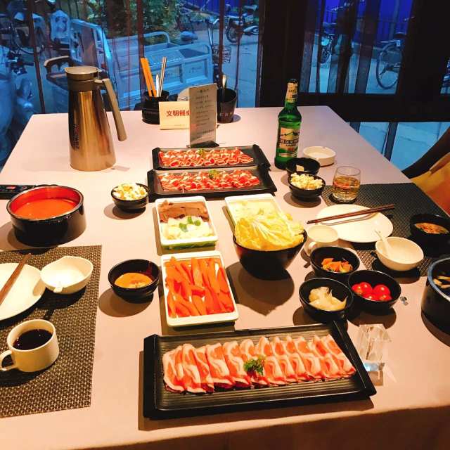 捞天下大众火锅(水上公园店)