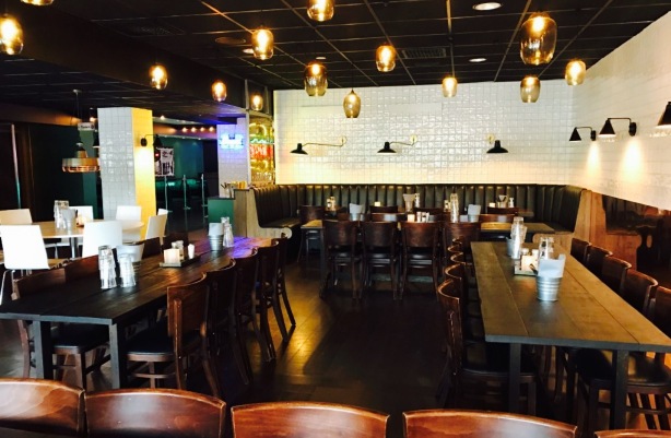 Buddy´s Food Bowling and Bar