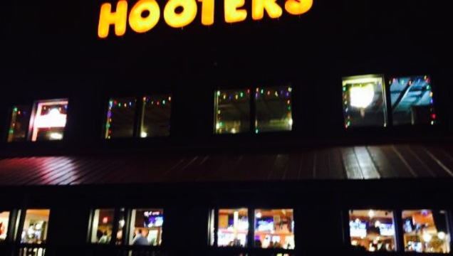 Hooters