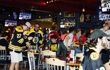 Scoreboard Sports Bar and Grill餐厅图片