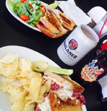 Eve's Cafe on the Square