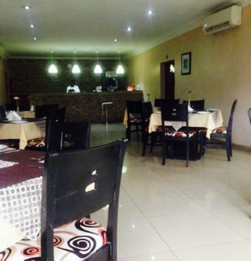 Pink Plates Restaurant