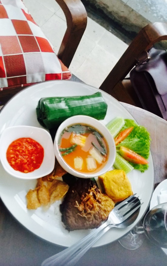 Doea Tjangkir Garden Tea Coffee & Resto