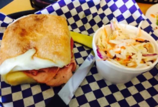 Old Fulton Seafood Cafe & Deli美食图片