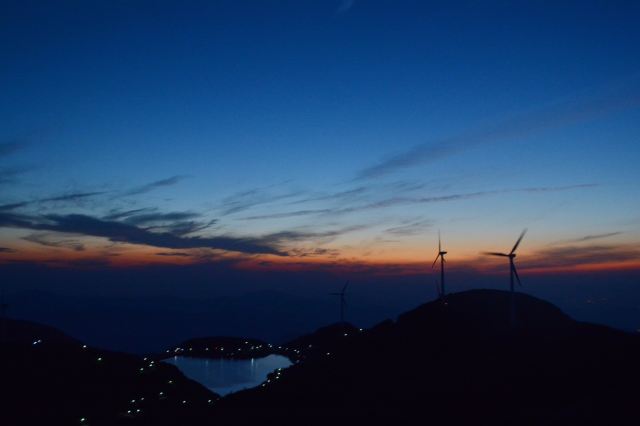 동백산