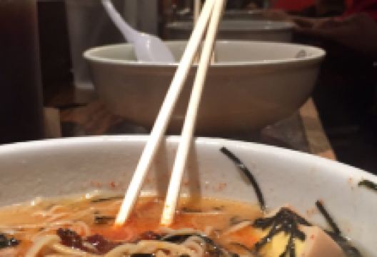 Shin-Sen-Gumi Hakata Ramen美食图片