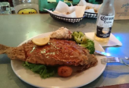 A-J's Dockside Restaurant美食图片