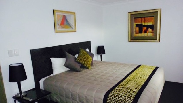 Explorers Restaurant