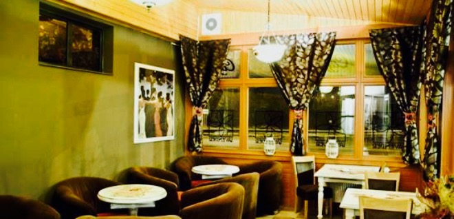 Lavender Motel & Restaurant餐厅图片