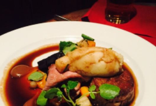 woods restaurant and wine bar美食图片