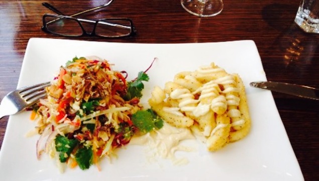 Overflow Cafe Wine Bar餐厅图片