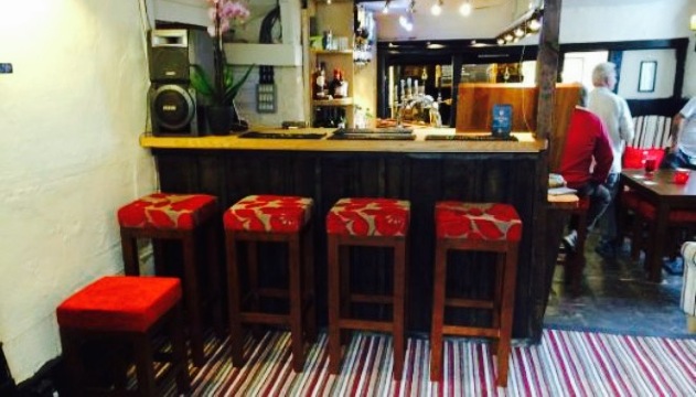 The Artichoke Inn of Christow餐厅图片