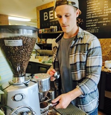 Light Rail Cafe & Roaster