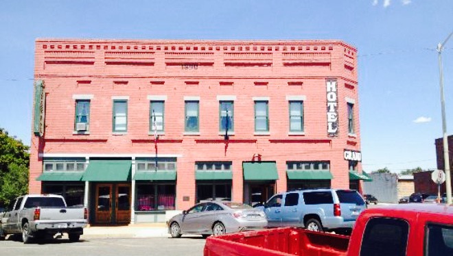 Grand Hotel & Restaurant