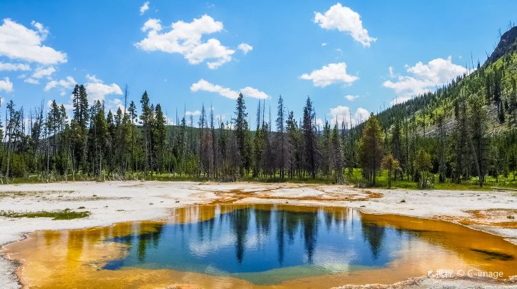 5-Day Yellowstone National Park Tour from Seattle · Coeur d’Alene, Missoula, Grand Teton National Park and Spokane