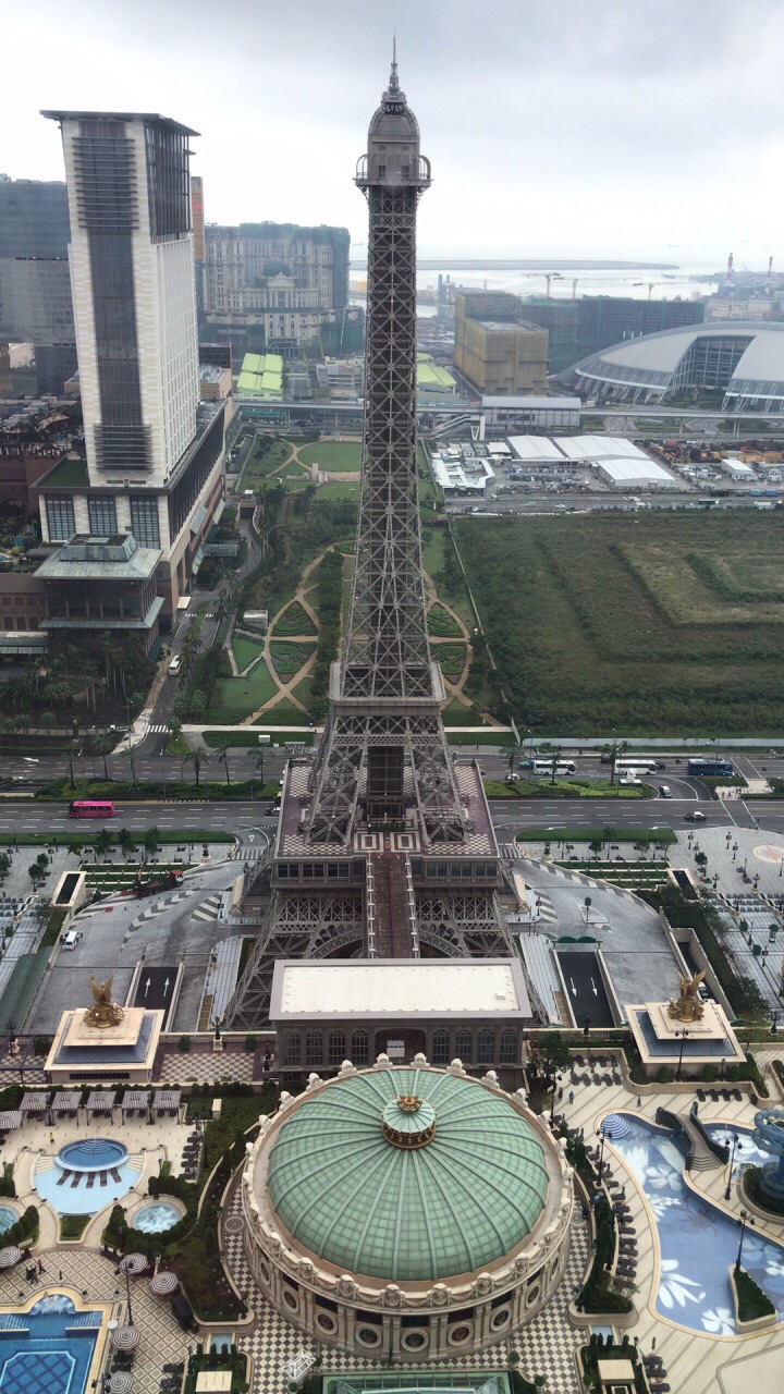 巴黎人酒店外的铁塔