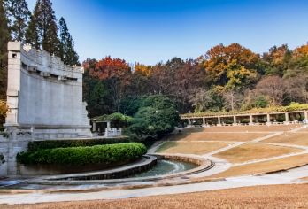 总统府+中山陵+音乐台+美龄宫+梧桐大道丨18人团+深度精讲【[品质保证]无购物，专职导游，舒适安全出行！】