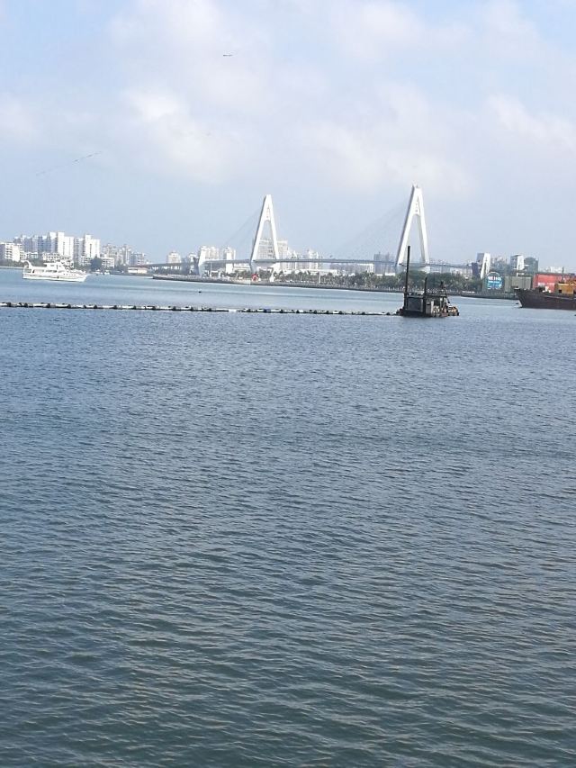 Haikou Century Bridge