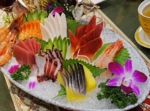 中堂燕鲍翅海鲜自助料理(旅投·国展购物广场店)