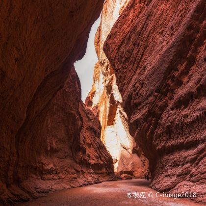 新疆乌鲁木齐+南疆6日5晚私家团