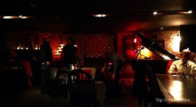 Cellar Door Reviews Food Drinks In Washington Port Townsend