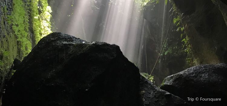 Tukad Cepung Waterfall Travel Guidebook Must Visit Attractions In