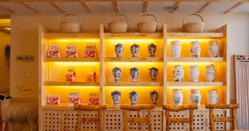 Gallery 2