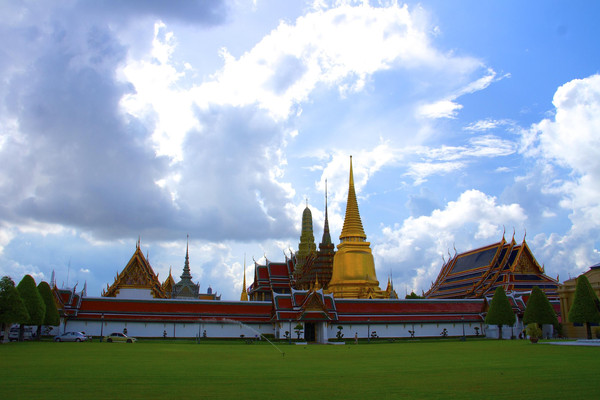 让Smart Drive告诉你，泰国最美的十个寺庙在哪里