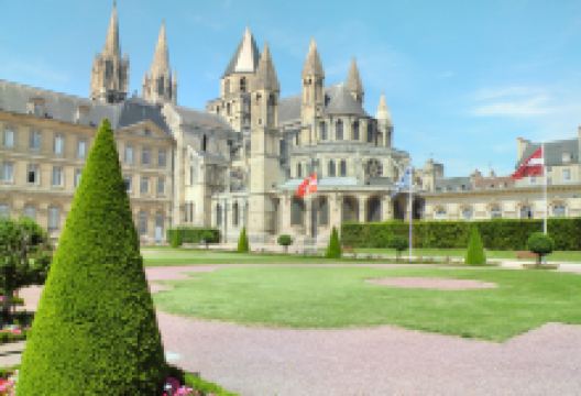 男子修道院景点图片