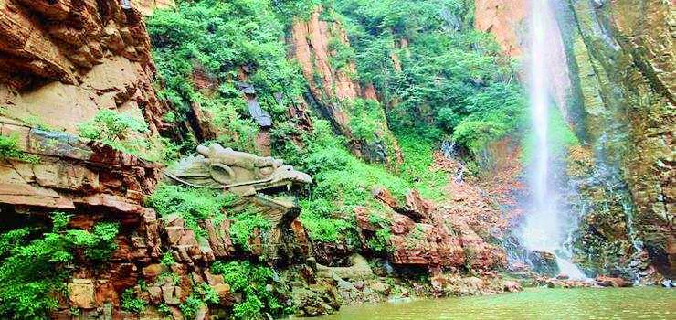 九龙峡自然风光旅游区