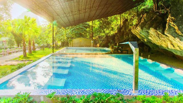 小华山温泉度假村