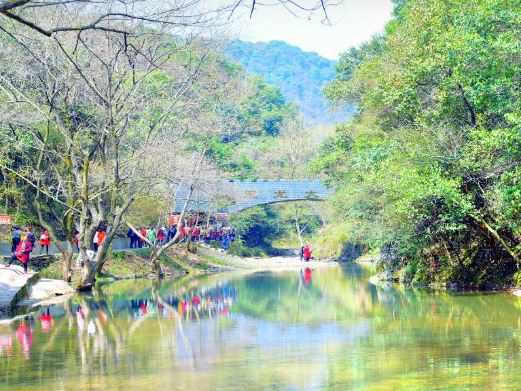 皇龙大峡谷