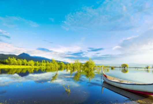 拉市海茶马古道+丽江木府一日游【骑马划船+古城接送】【[时间自由]我们从9：00-14：00，每小时都会从丽江古城有班次出发，下单以后联系客服确认班次安排】