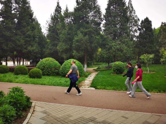 万芳亭公园旅行图片 1