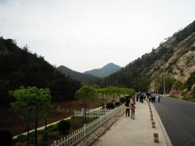 진롱쓰 국가삼림공원