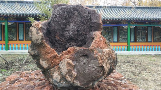藥泉山
