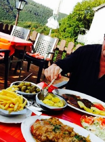 Haus Dedenborn餐厅图片