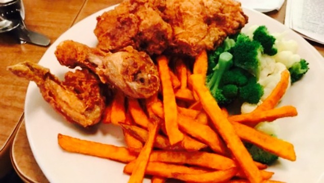 Golden Burro Cafe & Lounge餐厅图片