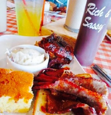 Famous Dave's Bar-B-Que