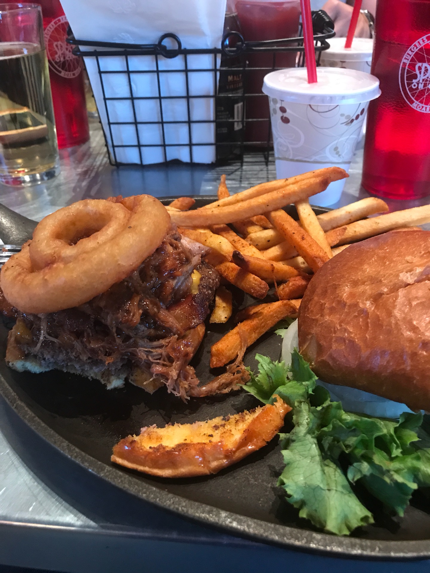 The Spoke on Center餐厅图片