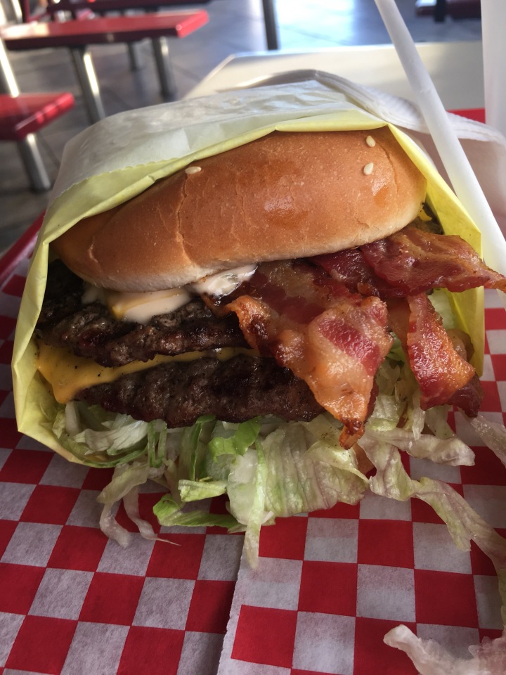 Volcano Burgers餐厅图片