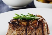 The Hussar Grill Willowbridge美食图片