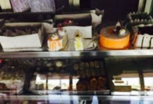 Radhe Sweets & Namkeen美食图片