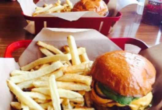 Burger City grill美食图片