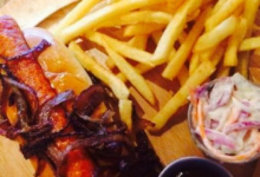 Hungry Horse- The Sloop美食图片