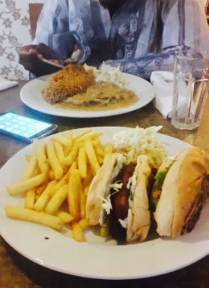 Piazza Restaurant餐厅图片