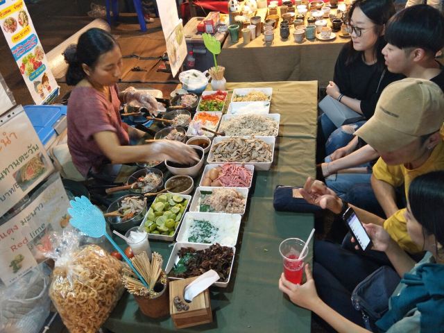 Chiang Mai Sunday Walking Street