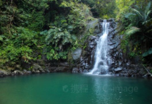 凉山瀑布景点图片