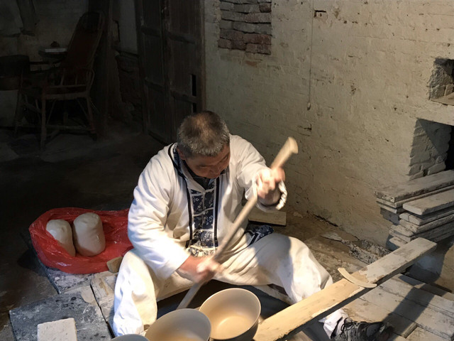 世界遗产景德镇古窑里的老手艺人